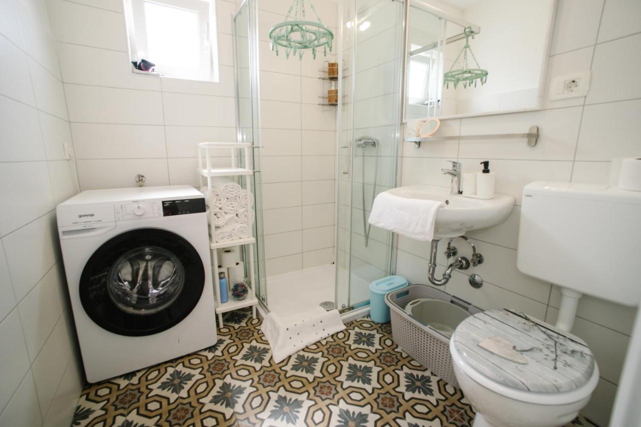 Sunny Apartment For 2 Муртер Екстериор снимка
